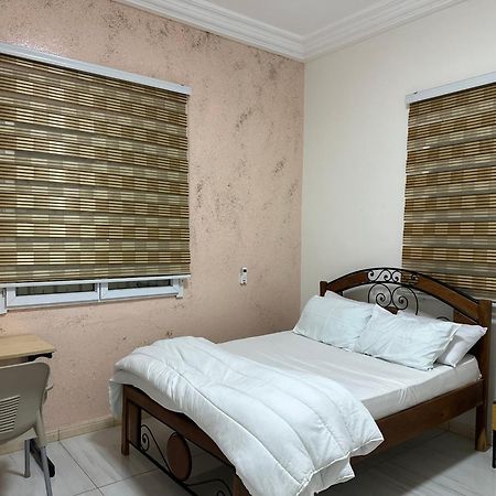 Residences Primis Thies - Appartements Et Chambres Esterno foto