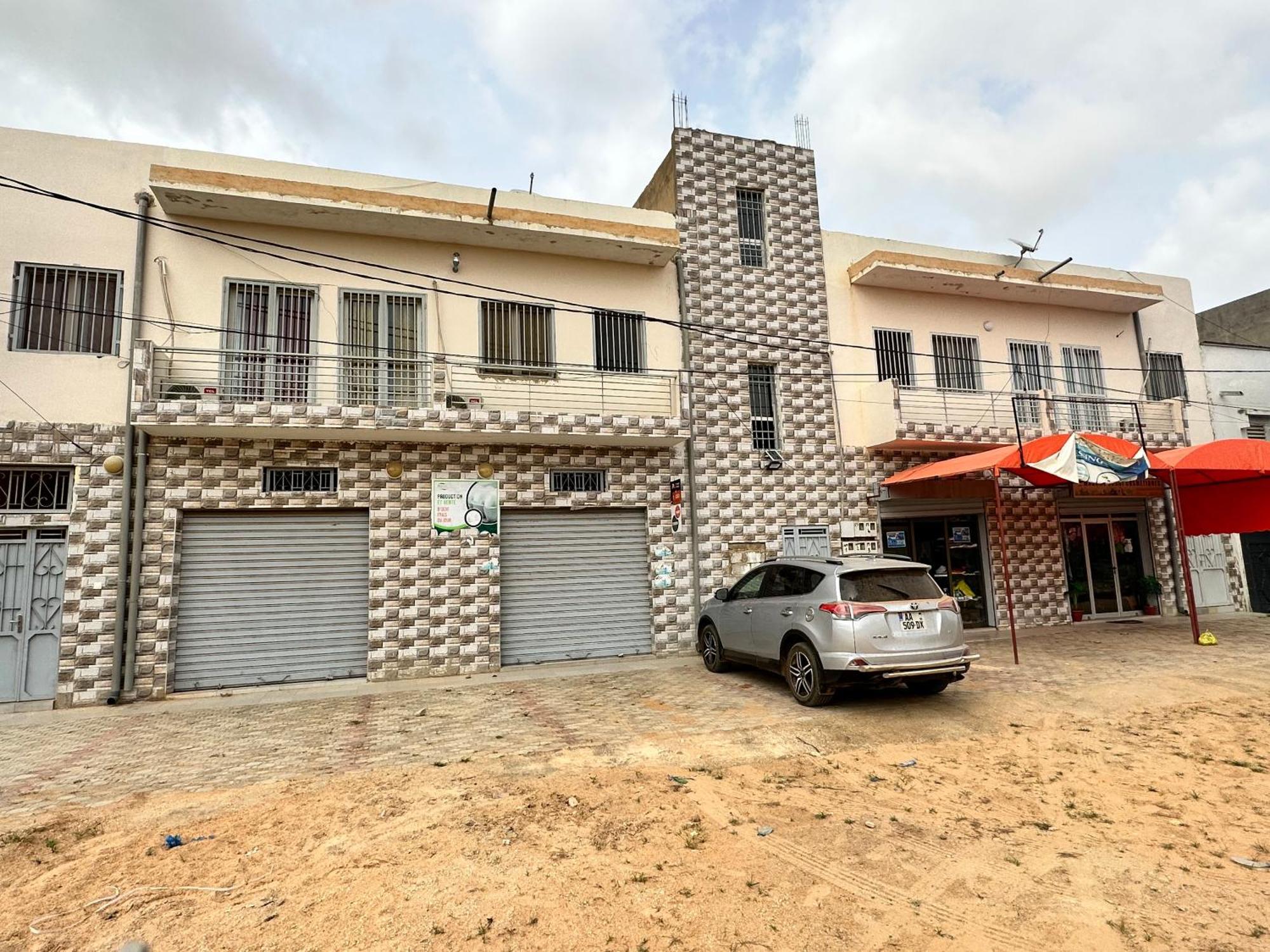Residences Primis Thies - Appartements Et Chambres Esterno foto