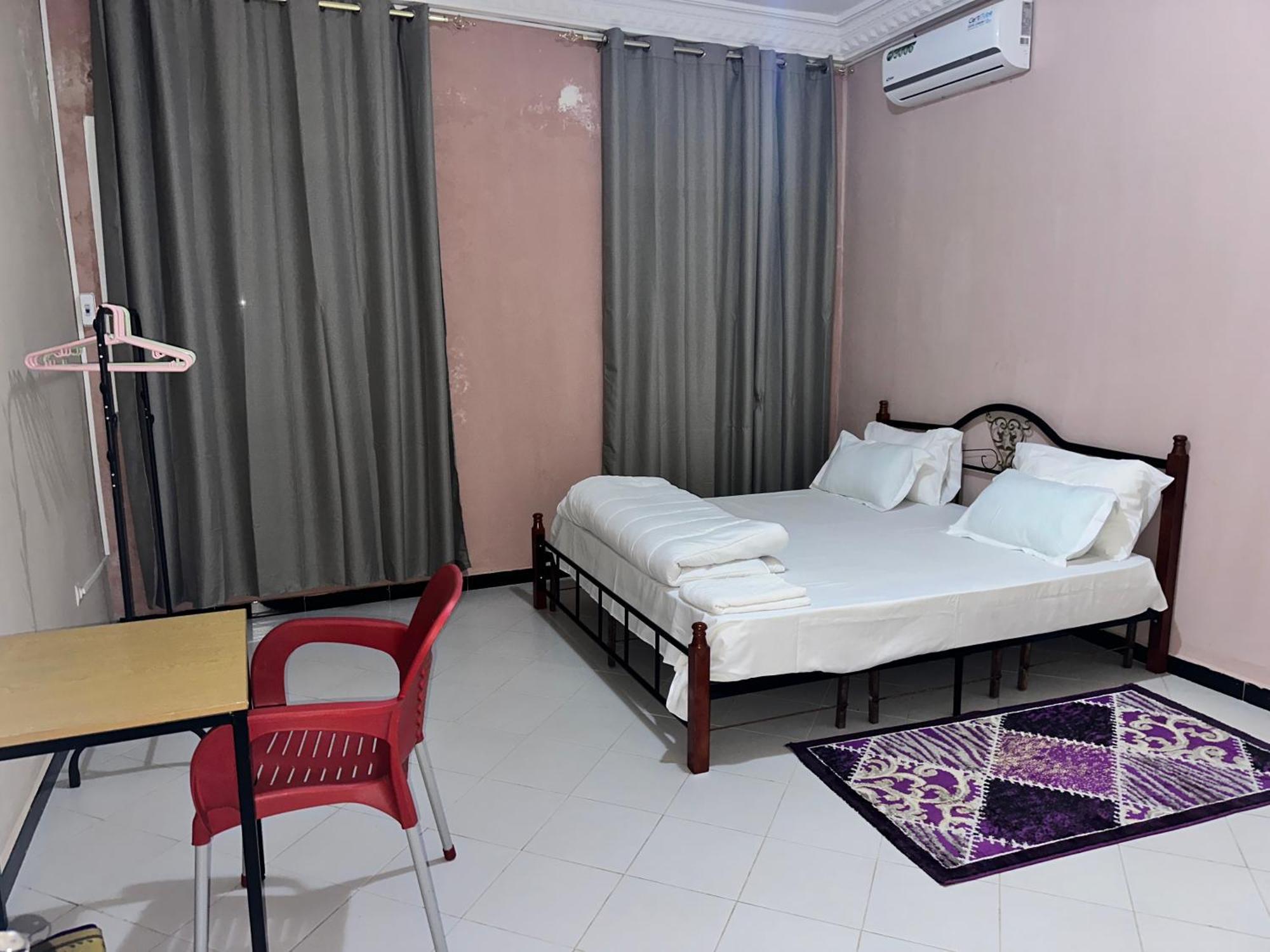 Residences Primis Thies - Appartements Et Chambres Esterno foto