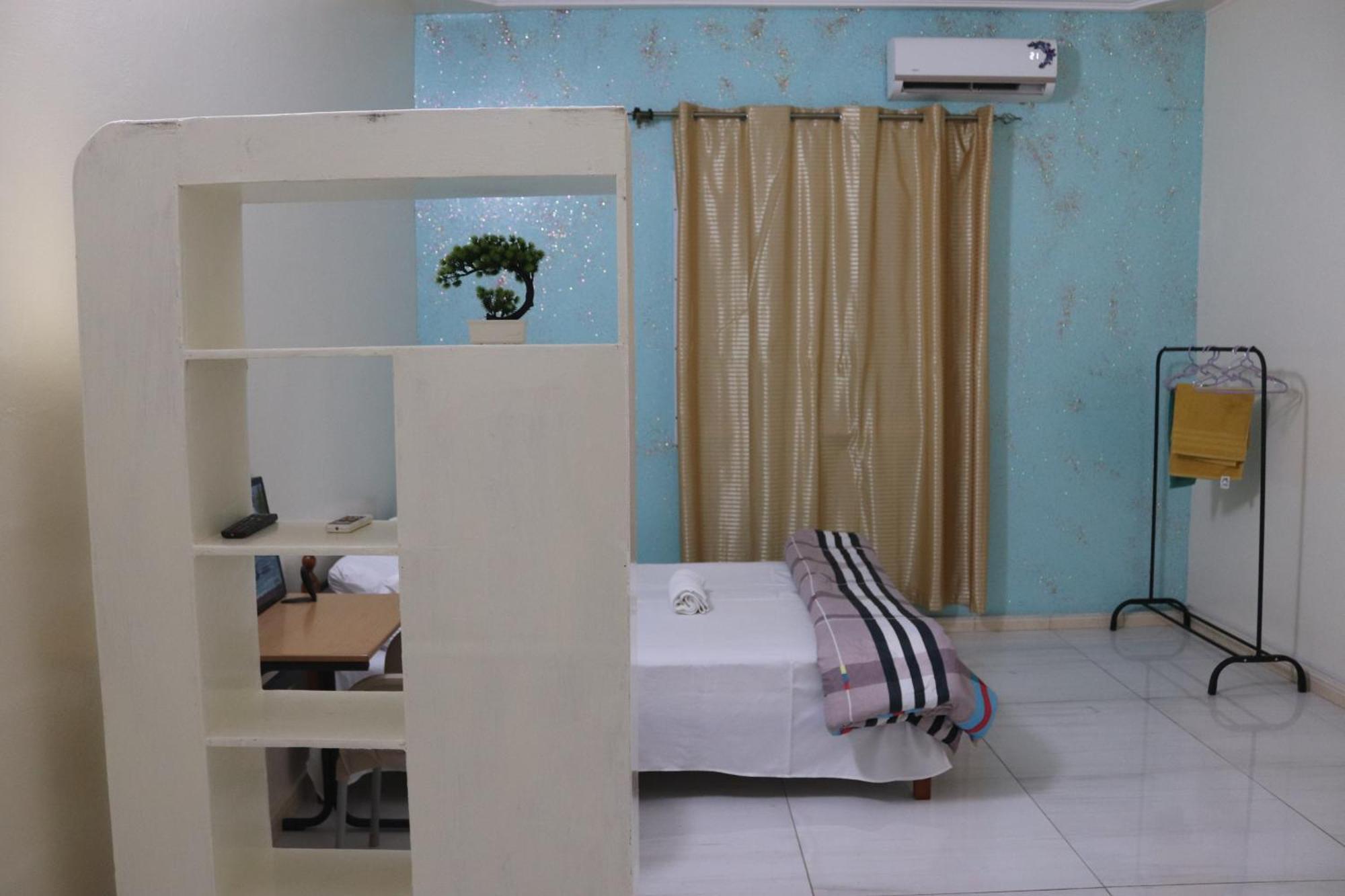 Residences Primis Thies - Appartements Et Chambres Esterno foto