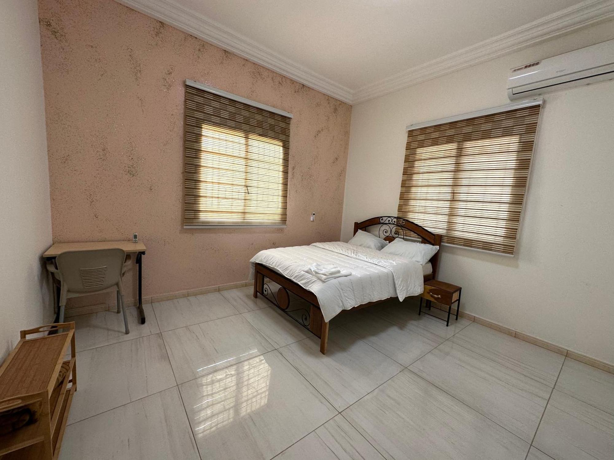 Residences Primis Thies - Appartements Et Chambres Esterno foto