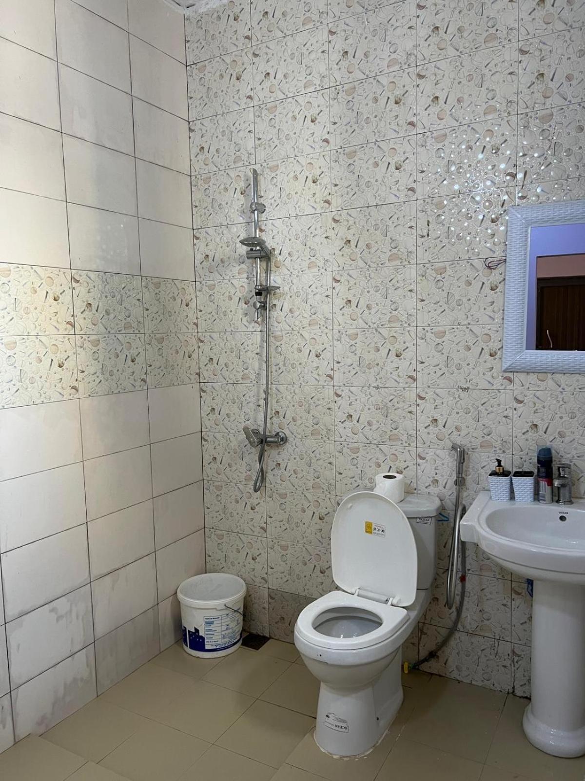 Residences Primis Thies - Appartements Et Chambres Esterno foto