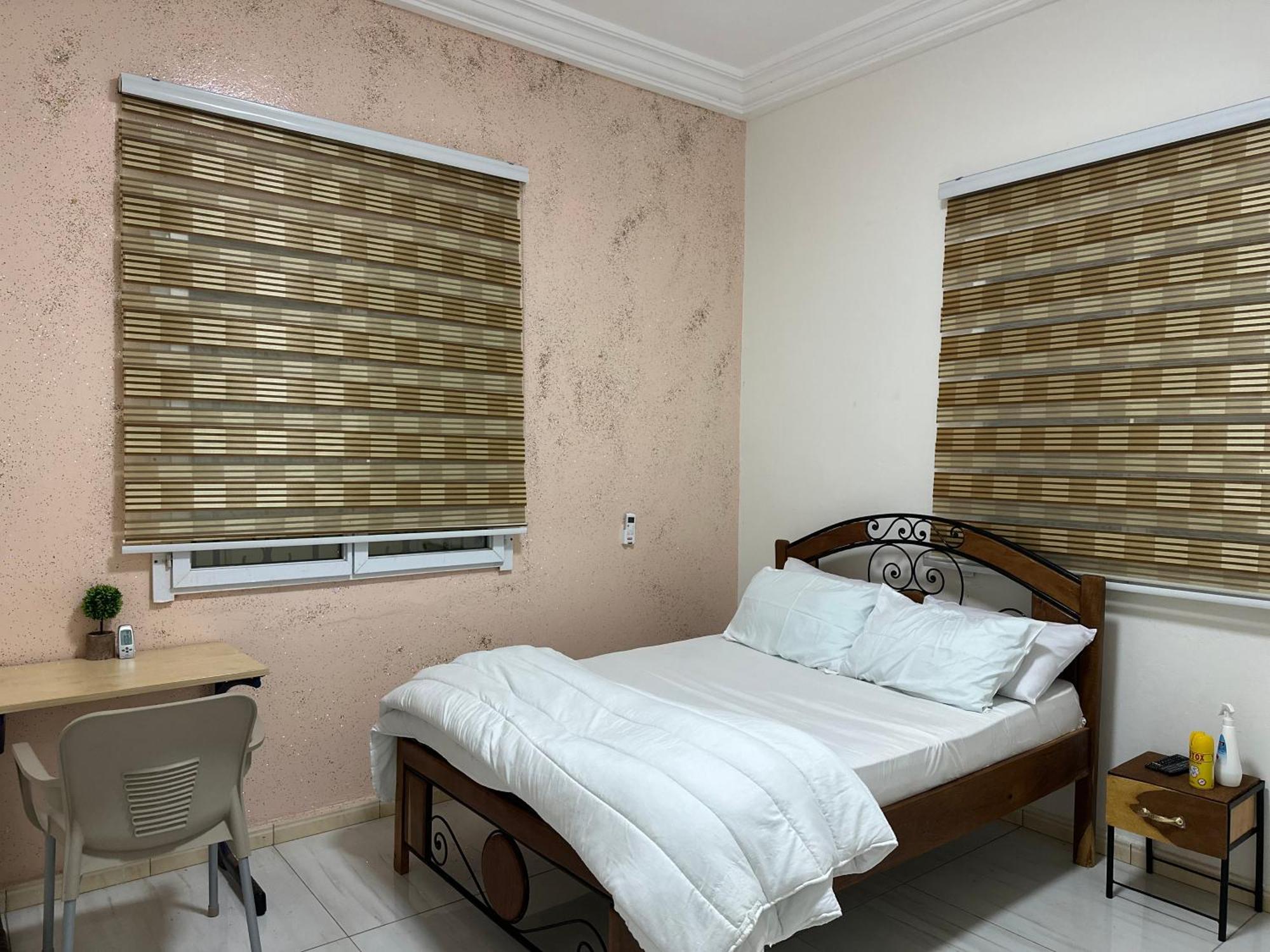 Residences Primis Thies - Appartements Et Chambres Esterno foto
