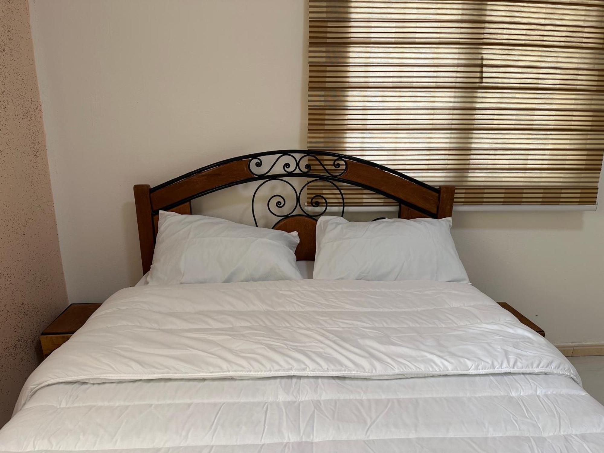 Residences Primis Thies - Appartements Et Chambres Esterno foto